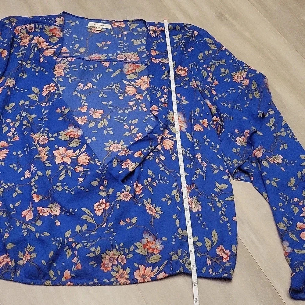 Max Studio Blue Floral Surplice Blouse Flutter Long Sleeves Womens Size XL - Picture 7 of 8